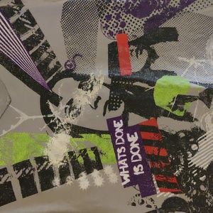 Default Graphic Tee Size M